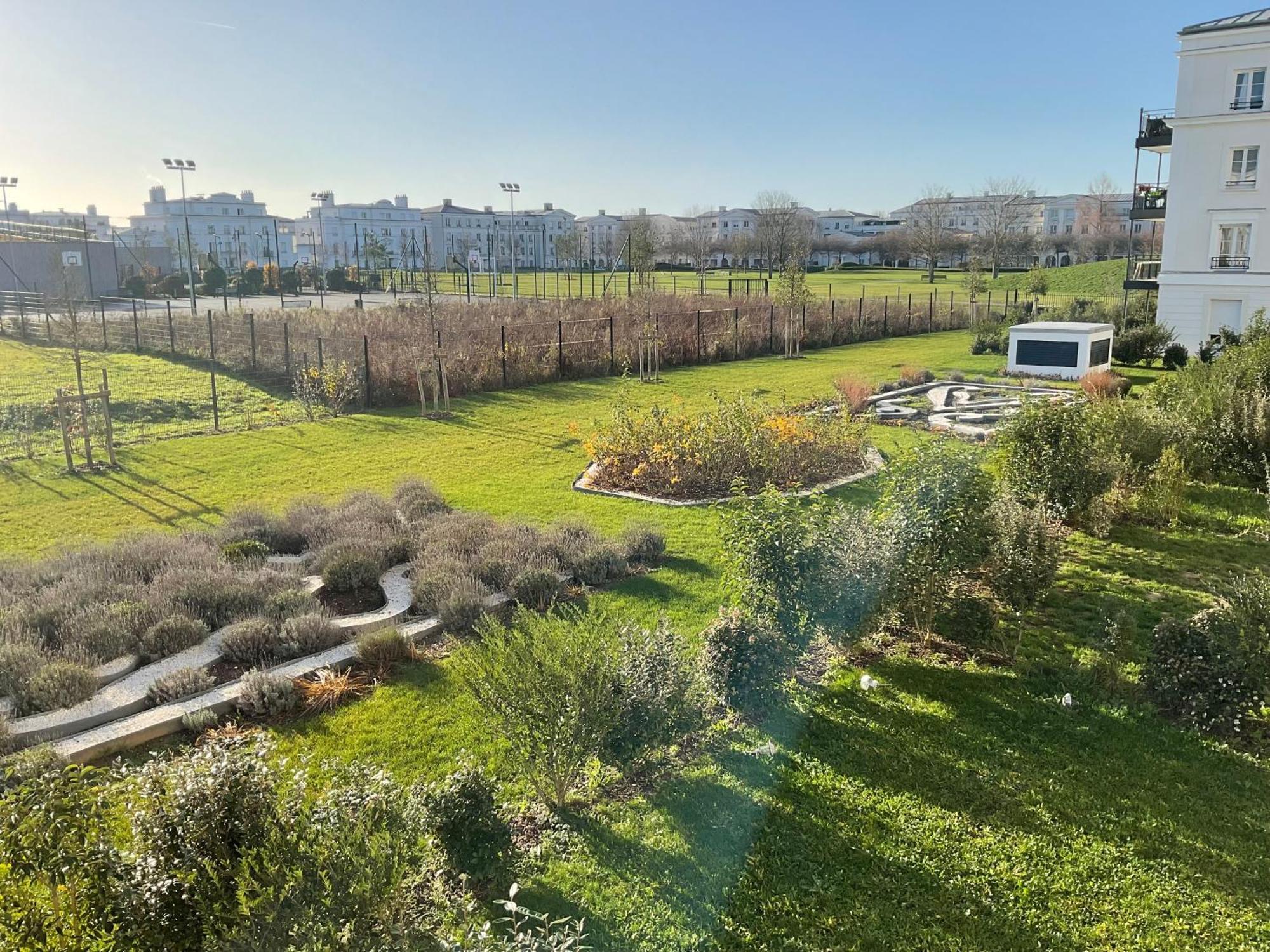 Sunny Apartment Near Disneyland Paris - Liz Appart Serris Exterior photo